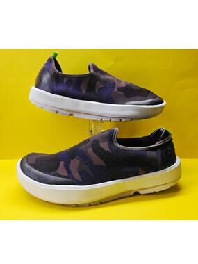 Oofos Women 11 Comfy footwear